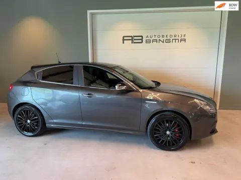 Alfa Romeo Giulietta 1.4 TURBO LPG G3/CLIMA AIRCO/ZWARTE LM-VELG/LEREN BEKLEDING/PANORAMADAK/CRUISEC
