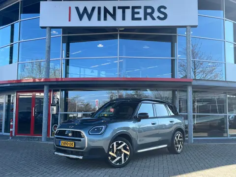 MINI Countryman 1.5 C Favoured S | Panoramadak | 360° Camera | Head Up-Display | Harman Kardon | Led