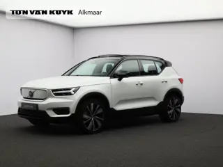 Volvo XC40 Recharge P8 AWD R-Design / Trekhaak / Panoramadak / Lederen Bekleding / 20" Wielen / Stoe