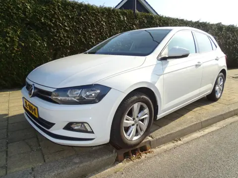 VOLKSWAGEN POLO 1.0 TSI COMFL-Carplay-Cruise-Media-Blth-Airco-Lmv