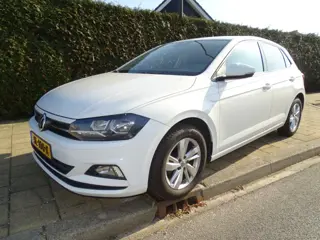 VOLKSWAGEN POLO 1.0 TSI COMFL-Carplay-Cruise-Media-Blth-Airco-Lmv