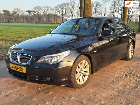 BMW 5-serie 530i Executive *weinig km* zeer netjes!