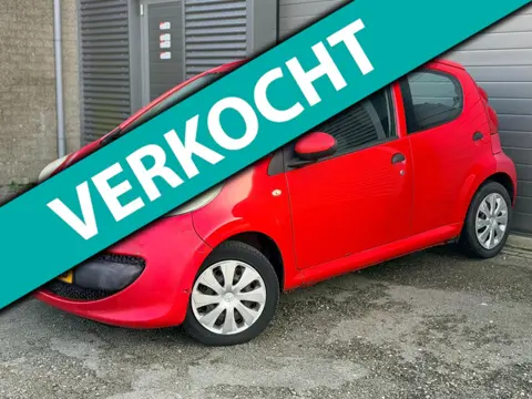 Peugeot 107 1.0-12V XR