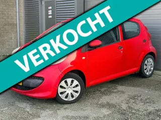 Peugeot 107 1.0-12V XR