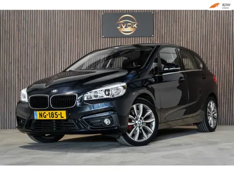 BMW 2-serie Active Tourer 220i Leder PDC Automaat Stoelverwarming