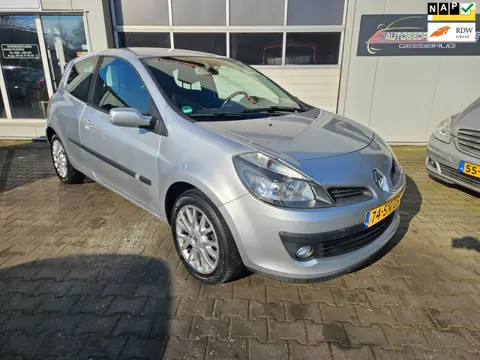 Renault Clio 1.4-16V Dynamique Luxe