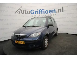 Mazda 2 1.4 Exclusive MPV met trekhaak en NAP (bj 2004)