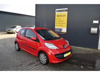 Peugeot 107 1.0-12V XS