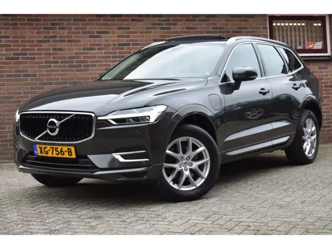 Volvo XC60 2.0 T8 Twin Engine AWD Momentum '19 Pano Leder Clima LED Inruil mogeijk