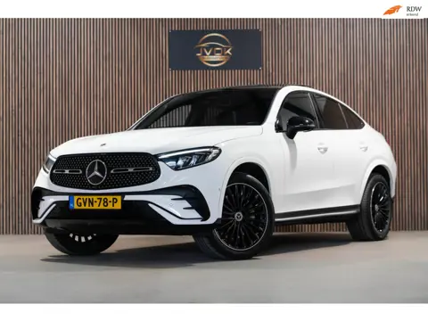 Mercedes-Benz GLC-klasse Coupé 300e 4MATIC AMG Line PANO LED 2024
