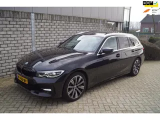 BMW 3-serie Touring 330i High Executive Edition Sport Line Autom Panodak Leder Sportst Stoelverw Nav