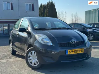 Toyota Yaris 1.0 VVTi Acces