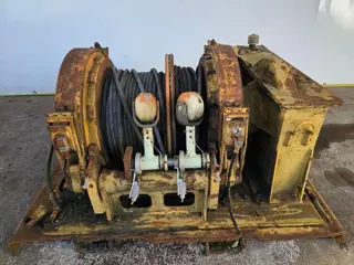 O&K Winch PM2851
