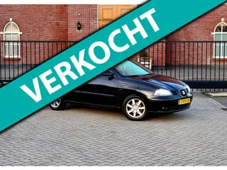Seat Cordoba 1.4-16V Stylance / Airco / Cruise control / Dealer onderhouden / Sfeerverlichting