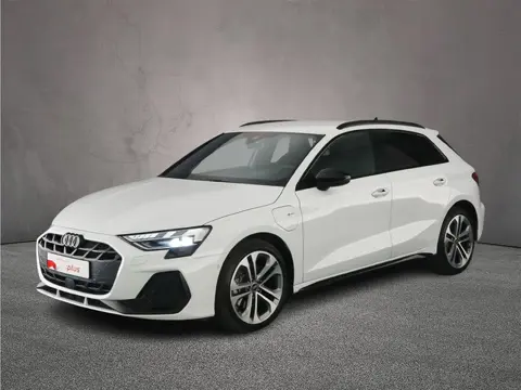 Audi A3 Sportback 40 TFSI e S edition | Trekhaak | Sonos | Headup | Ambient lighting | Matrix-led | 