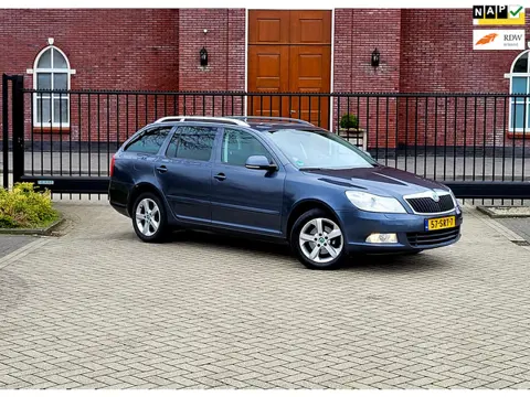 Skoda Octavia Combi 1.4 TSI Greentech Elegance Business Line / 1e Eigenaar / Nieuwe Apk / Navi / Sto