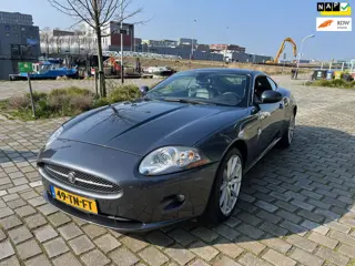 Jaguar XK 4.2 V8 Coupé