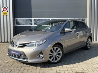 Toyota Auris 1.8 Hybrid Executive Automaat | Pano | Navi | JBL | Camera | Half Leder | All Season | 