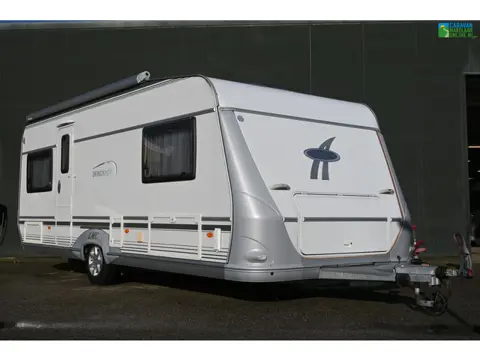 LMC Dominant 550 E Enkele bedden|Mover|Luifel|voortent etc.