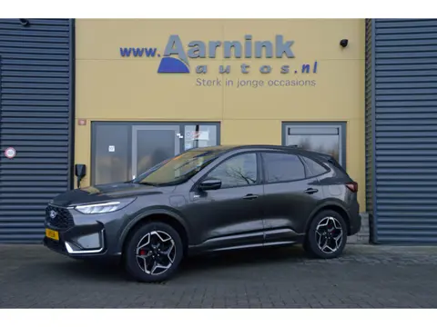 Ford Kuga 2.5 PHEV hybride 242 pk St-line X technopack, camera, winterpack, trekhaak, agr stoelen in