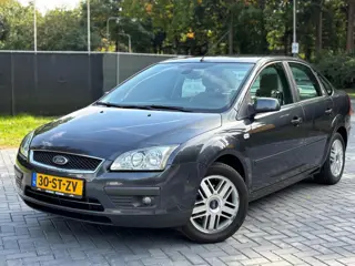 Ford Focus 1.6-16V Ghia/Cruise/Airco/Automaat/Trekhaak