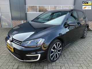 Volkswagen Golf 1.4 TSI GTE-Panorama-NWAPK-LED-NAP!