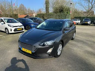 Ford Focus Wagon 1.0 EcoBoost Trend Edition Business , navigatie , pdc voor en achter