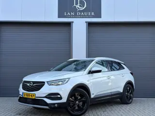 Opel Grandland X 1.6 Turbo Hybrid Elegance /Camera / Carplay