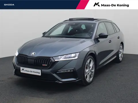 Skoda Octavia Combi 1.4TSI 180kW/245PK RS iV PHEV DSG · Panoramadak · Keyless · Apple/Android Car Pl