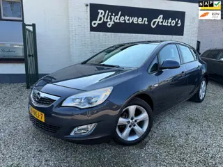 Opel Astra 1.6 Edition 32.000KM | Org. NL | Dealer Onderhouden | LM | Trekhaak Afnb.