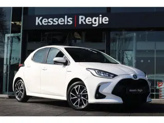 Toyota Yaris 1.5 Hybrid Comfort Adaptive Camera CarPlay LED 16” Clima
