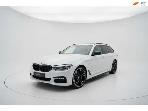 BMW 5-serie Touring 540i xDrive High Executive M SPORT PANO