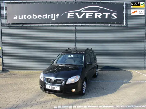 Skoda Roomster 1.4-16V Style Airco Nwe Apk 02-03-2027 distributie bij 156000 vervangen zeer nette au