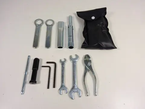 GEREEDSCHAPSET Suzuki DL 650 V STROM 2012 - 2014