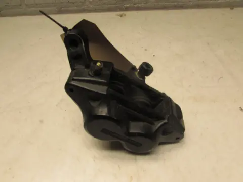 ACHTER REMKLAUW Yamaha V max 1987 - 2002