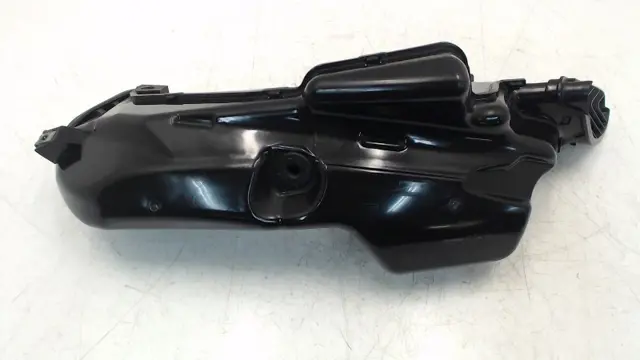 RECHTER LUCHTAANZUIGBUIS Suzuki GSX R 750 2008 - 2010