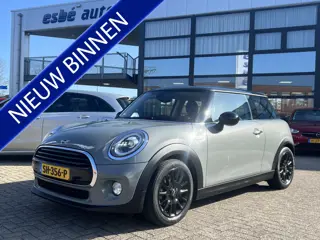 MINI Mini 1.5 Cooper 136 pk Business Navigatie Carplay Led Koplampen Zwart Dak Parkeersensoren Clima