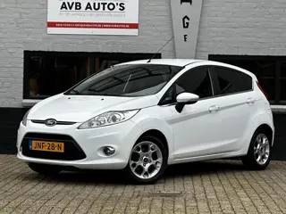 Ford FIESTA 1.25 Titanium Cruise Clima PDC Nieuwe Distributie