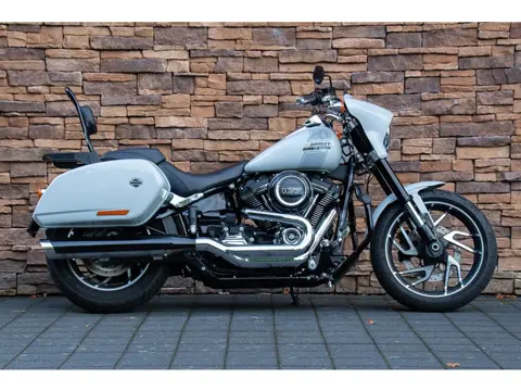 Harley-Davidson FLSB Sport Glide Softail 107 M8 (bj 2021)