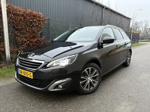Peugeot 308 SW 1.2 PureTech Blue Lease Premium / LEER / XENON / NAVI / 124dkm! NAP!