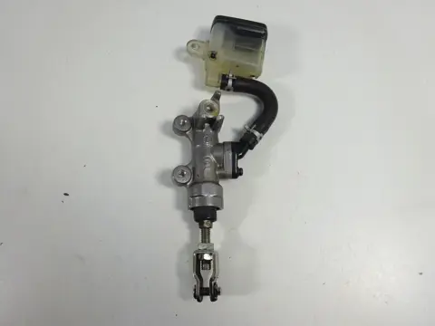 REMPOMP ACHTER Suzuki GSR 750 2011 - 2016