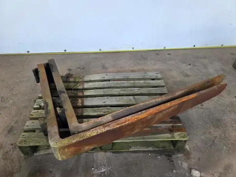 Cascade 4200 x 600 - 4000KG Cascade Heftruck Vorken 4200x600 mm – 4000 kg – Forks – Heavy Duty PM286