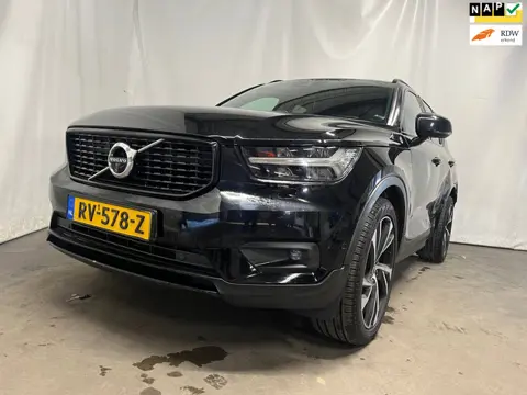 Volvo XC40 2.0 D4 AWD R-Design Intro Edition - BPM - SCHADEAUTO!!