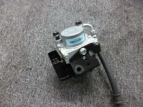 ABS POMP Kawasaki Z 800 2013 - 2014