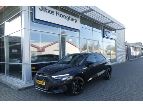 Audi A3 Sportback 40 TFSI e Edition TREKHAAK AFNEEMBAAR (1.400KG), CRUISE, CLIMA, NAVI, APPLE CARPLA