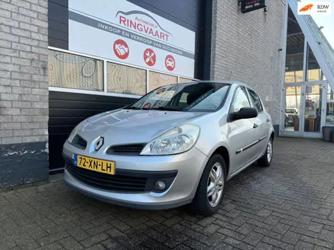 Renault Clio 1.2 TCE Business Line 1 JAAR APK