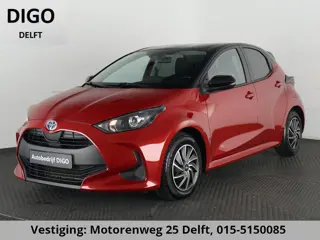 Toyota Yaris 1.5 Hybrid Bi-Tone GARANTIE TOT 12-2032! . NAVIGATIE . ACHTERUITRIJ CAMERA .  ADAPTIEVE