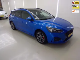 Ford Focus Wagon 1.5 EcoBlue ST Line X Business +Pano-dak+Led+Navigatie+Camera = SUPER PRIJS !!