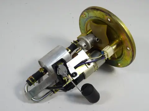 BRANDSTOFPOMP Triumph Speed Triple 1050 2005 - 2007