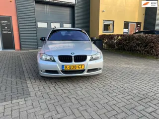 BMW 3-serie Touring 318i